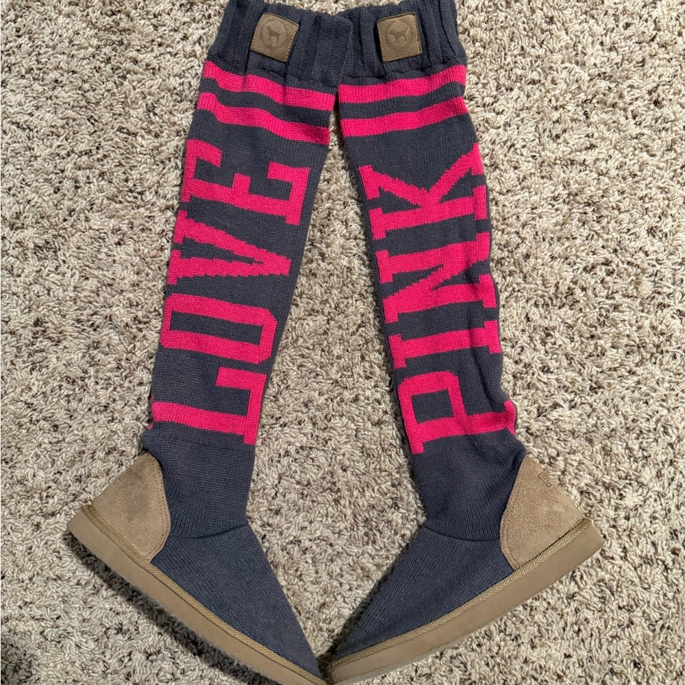 Pink Victoria’s Secret vintage Y2K rare gray and pink “love pink” mukluks medium